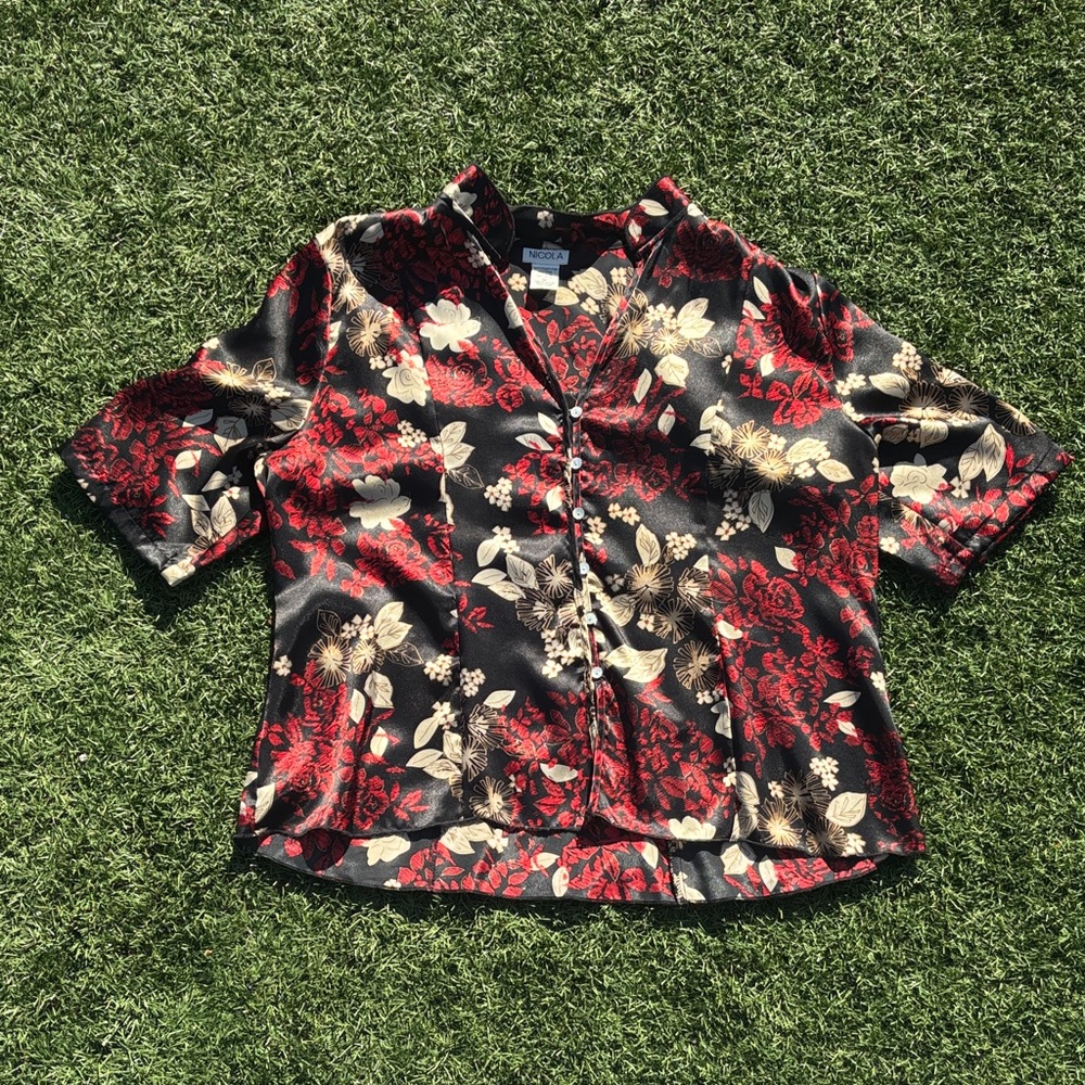 NICOLA Red and Cream Floral Top